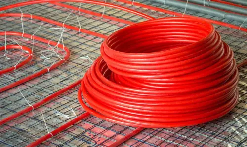 Vantaggi e svantaggi del riscaldamento a pavimento radiante