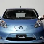 Le auto elettriche fanno risparmiare 900 euro all’anno