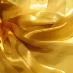 Dalla plastica riciclata un ottimo materiale per fare lenzuola e tende