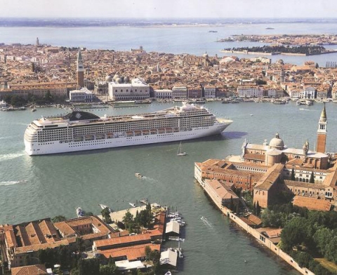 Venezia, a breve porto "eco-friendly"